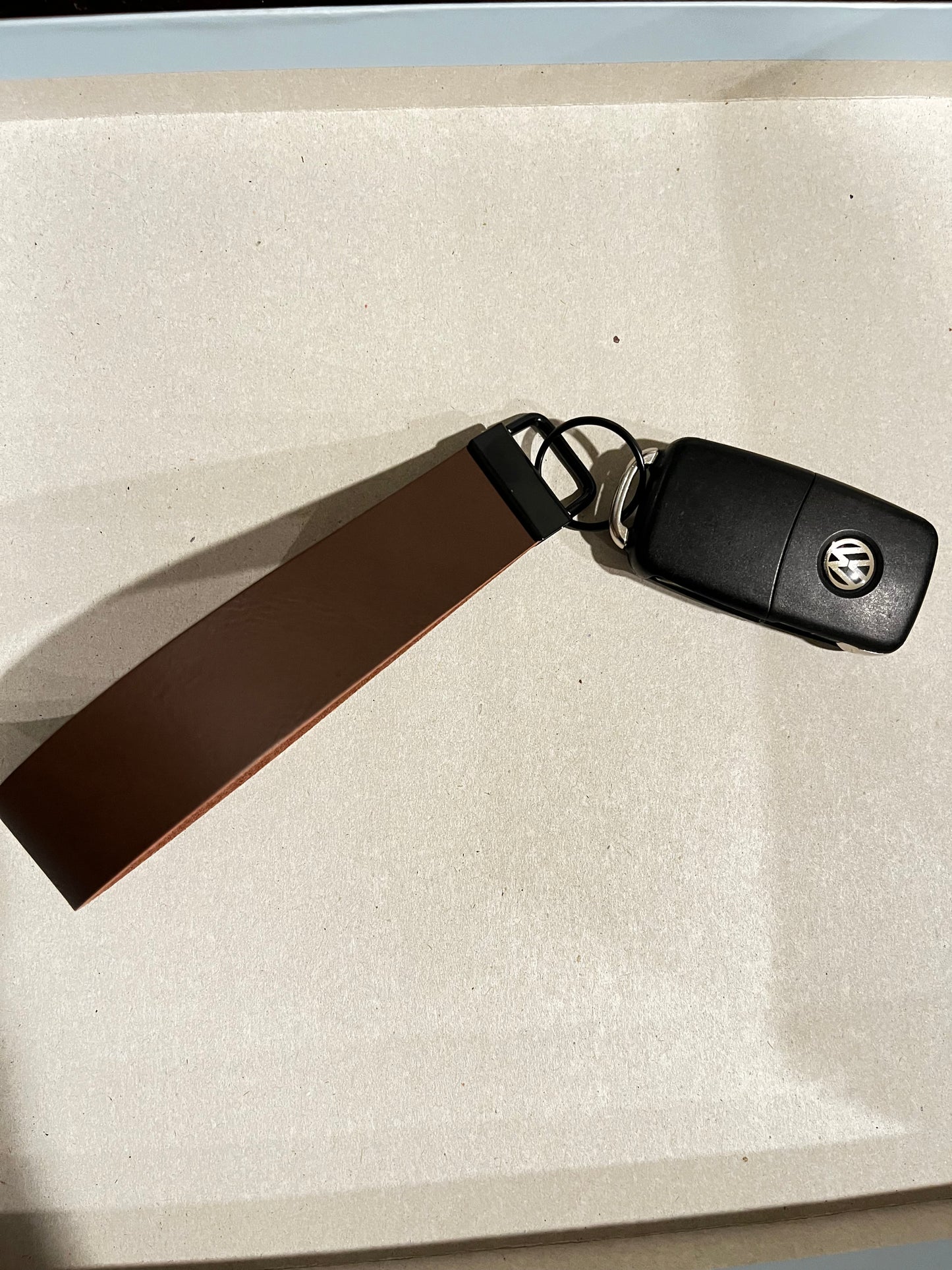 Light Brown Leather Wristlet Keychains – Hands-Free & Stylish on the Go