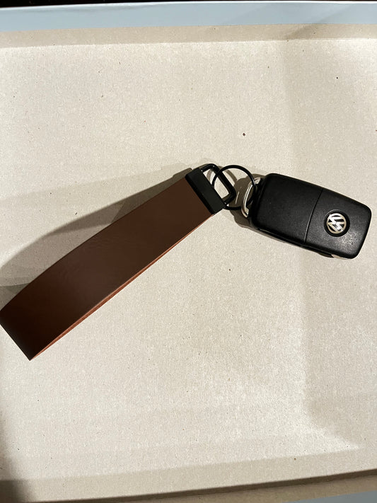 Light Brown Leather Wristlet Keychains – Hands-Free & Stylish on the Go